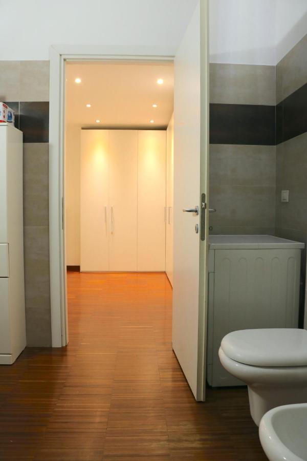 Cozy & Large Loft Famagosta Apartment Milan Exterior photo